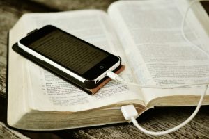 De vijf beste Bijbel-apps op een rij