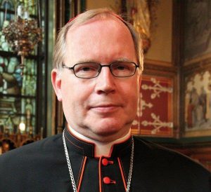 Kardinaal Eijk: ,,Geen eucharistieviering? Dan kerk sluiten!”