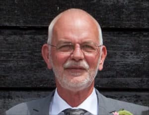 Scriba Sjouke Postma (68) uit Kloetinge overleden